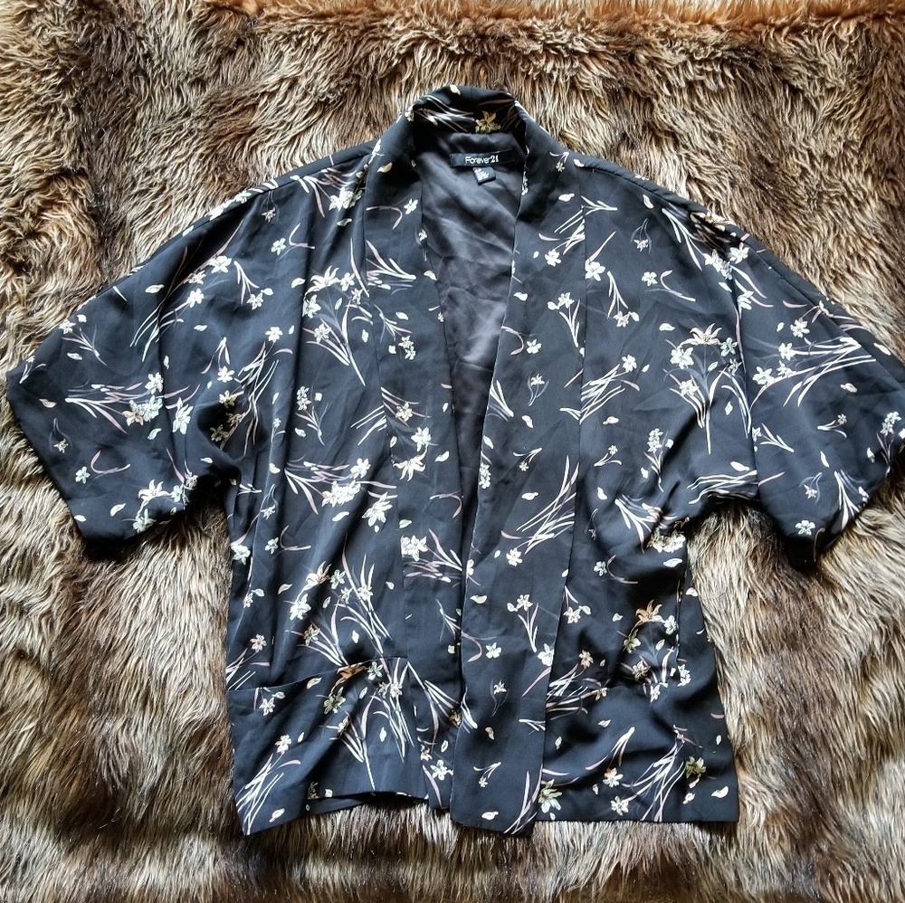 Black Kimono with POCKETS
